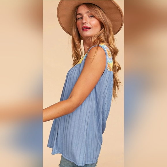 Plus Yellow & Denim Medallion Color Block Wide Rib Tank Top - Picture 7 of 8